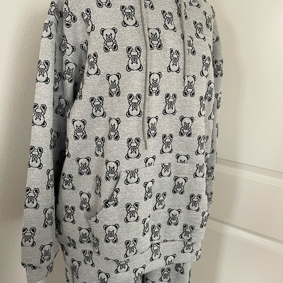 Grey bear embossed jogger set. Never used - Picture 2 of 9